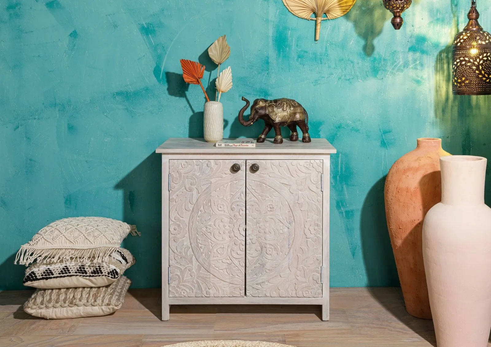 Carved Dresser Mango 80x48x78 white