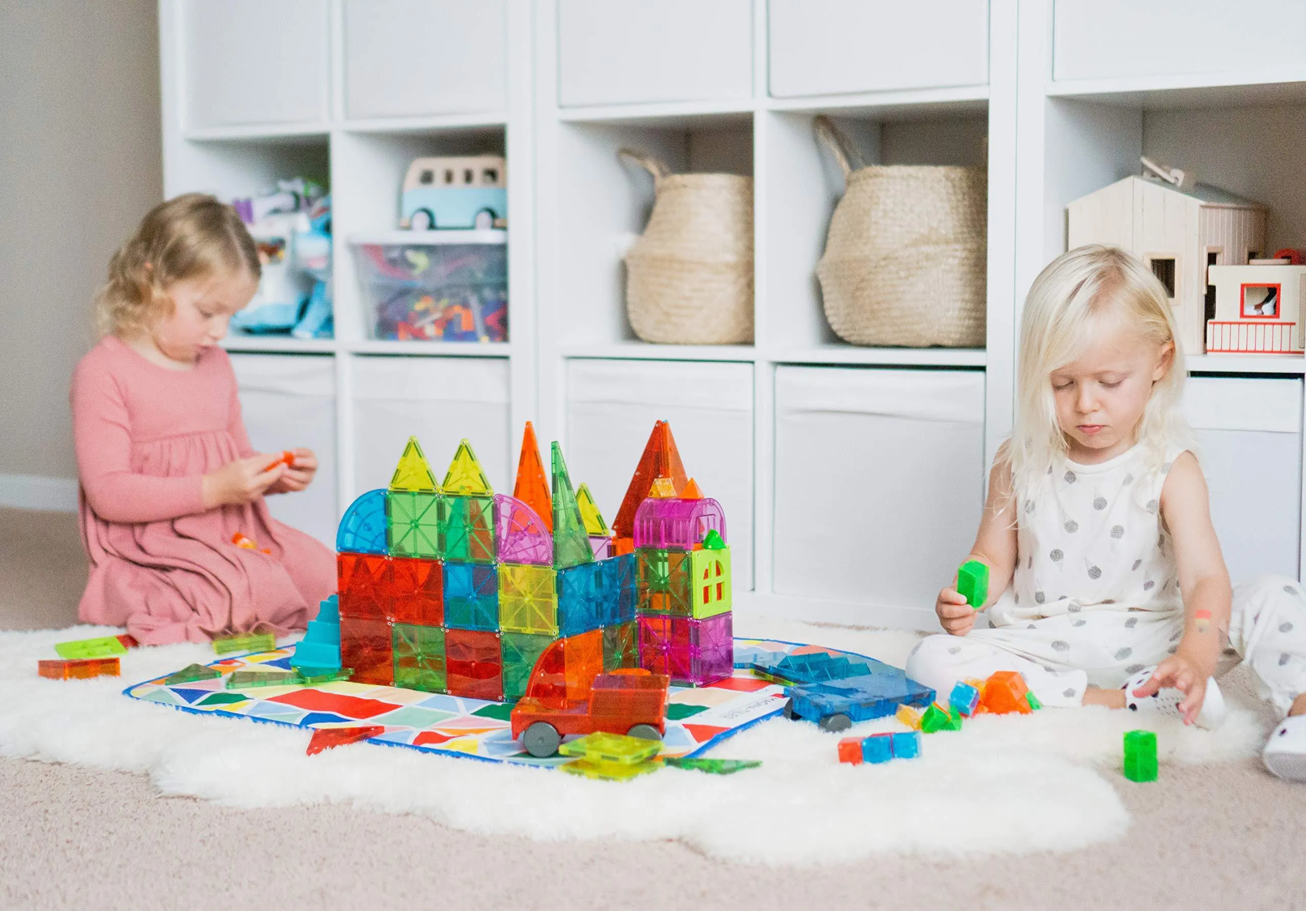 Magna-Tiles Storage Bin & Interactive Play-Mat